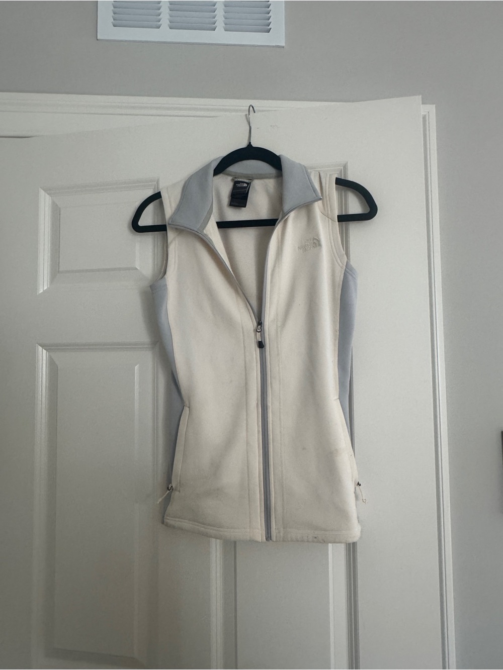 The North Face Women's Cream & Light Gray Fleece Vest - Zip Front